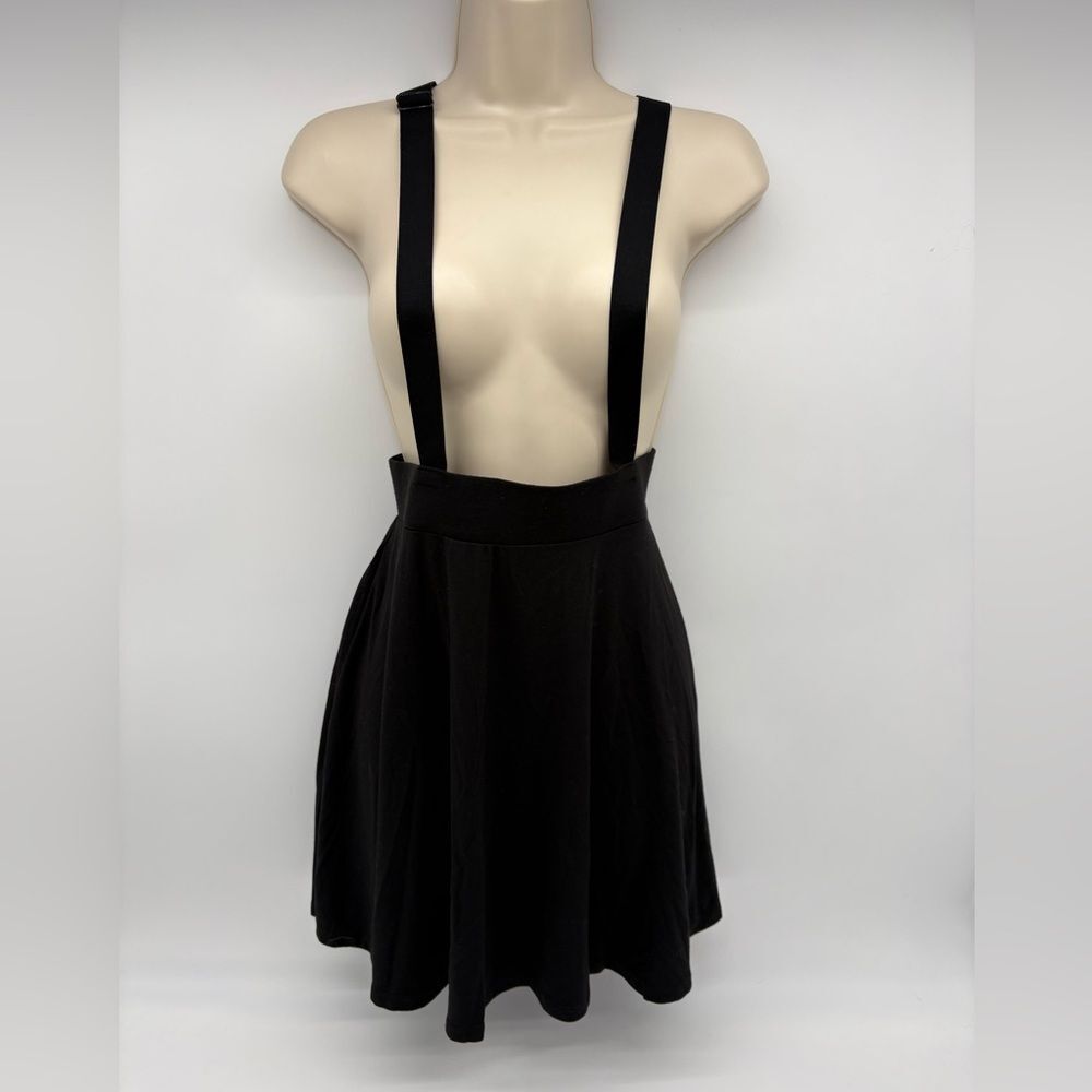 Hot Topic Suspender Skirt